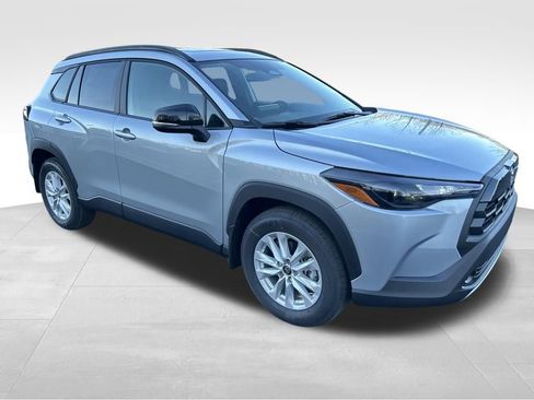 New 2026 Toyota Corolla Cross LE image 7