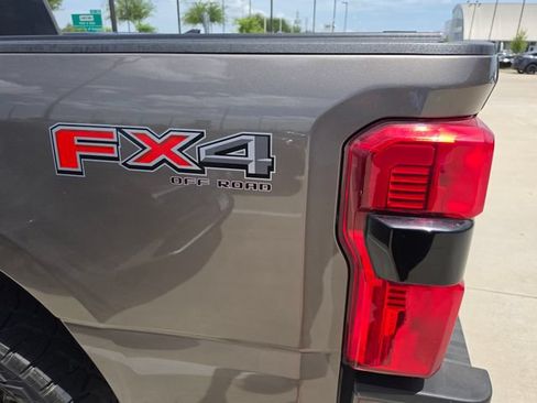 Used 2023 Ford F250 XL w/ STX Appearance Package AWD/4WD image 13