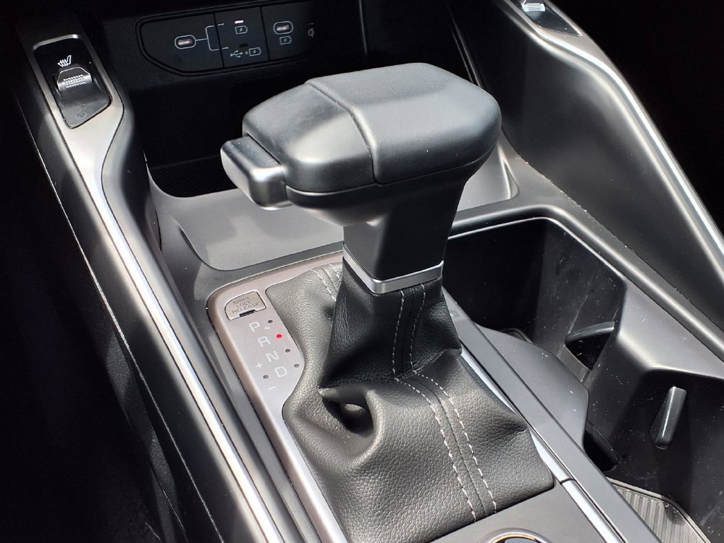 Certified 2026 Kia Sorento S FWD image 7