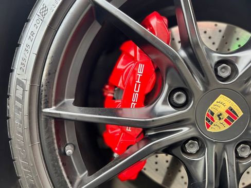 Used 2018 Porsche 718 Cayman GTS image 10