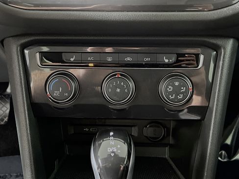 Used 2024 Volkswagen Tiguan Wolfsburg Edition image 26