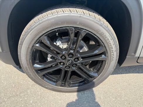 New 2026 Chevrolet Traverse LT FWD image 10