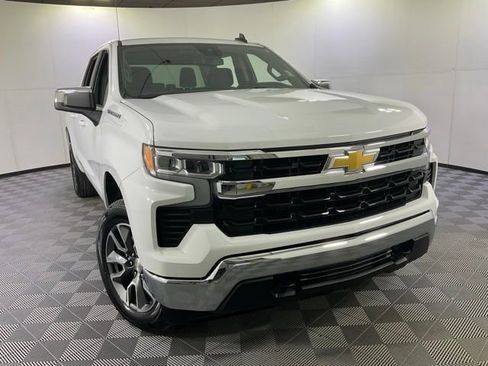 Used 2022 Chevrolet Silverado 1500 LT image 10