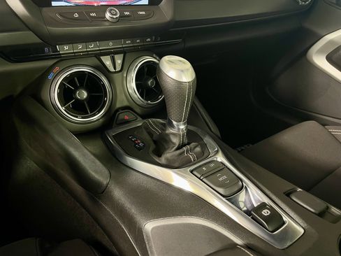 Used 2017 Chevrolet Camaro SS image 23