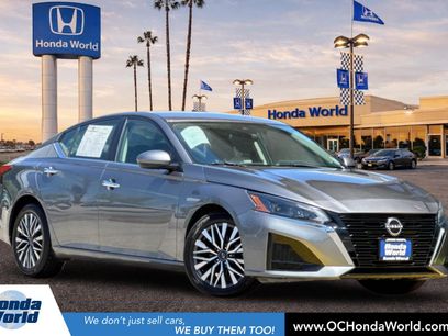 Used 2023 Nissan Altima 2.5 SV