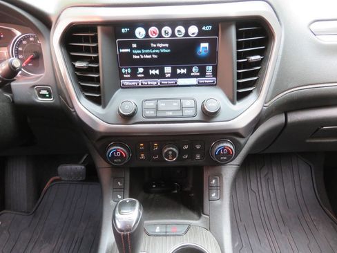 Used 2017 GMC Acadia SLE w/ Driver Alert Package I image 16