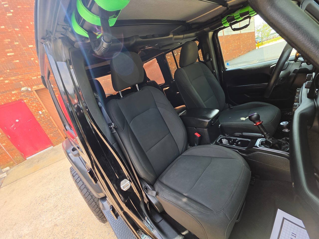 Used 2018 Jeep Wrangler Unlimited Sport AWD/4WD image 9