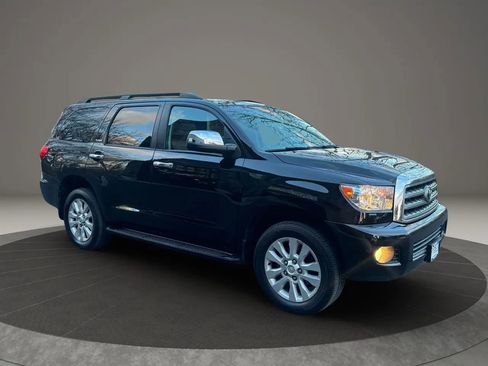 Used 2015 Toyota Sequoia Platinum image 3