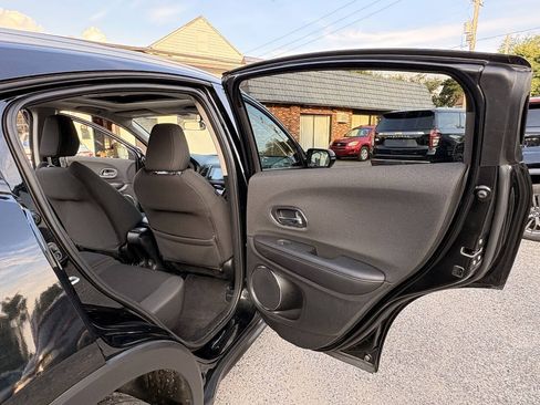 Used 2022 Honda HR-V EX image 21