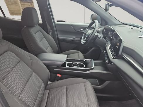 Certified 2025 Chevrolet Equinox LT FWD image 17