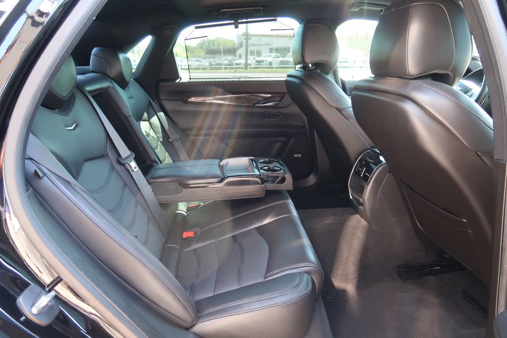 Used 2018 Cadillac CT6 Premium Luxury w/ Super Cruise Package AWD/4WD image 9