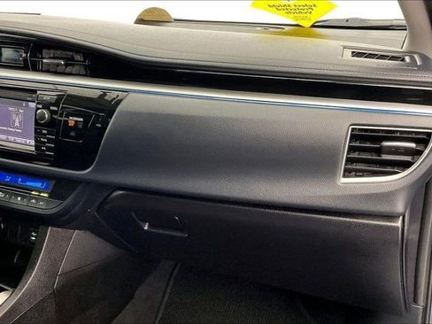 Used 2015 Toyota Corolla S image 15