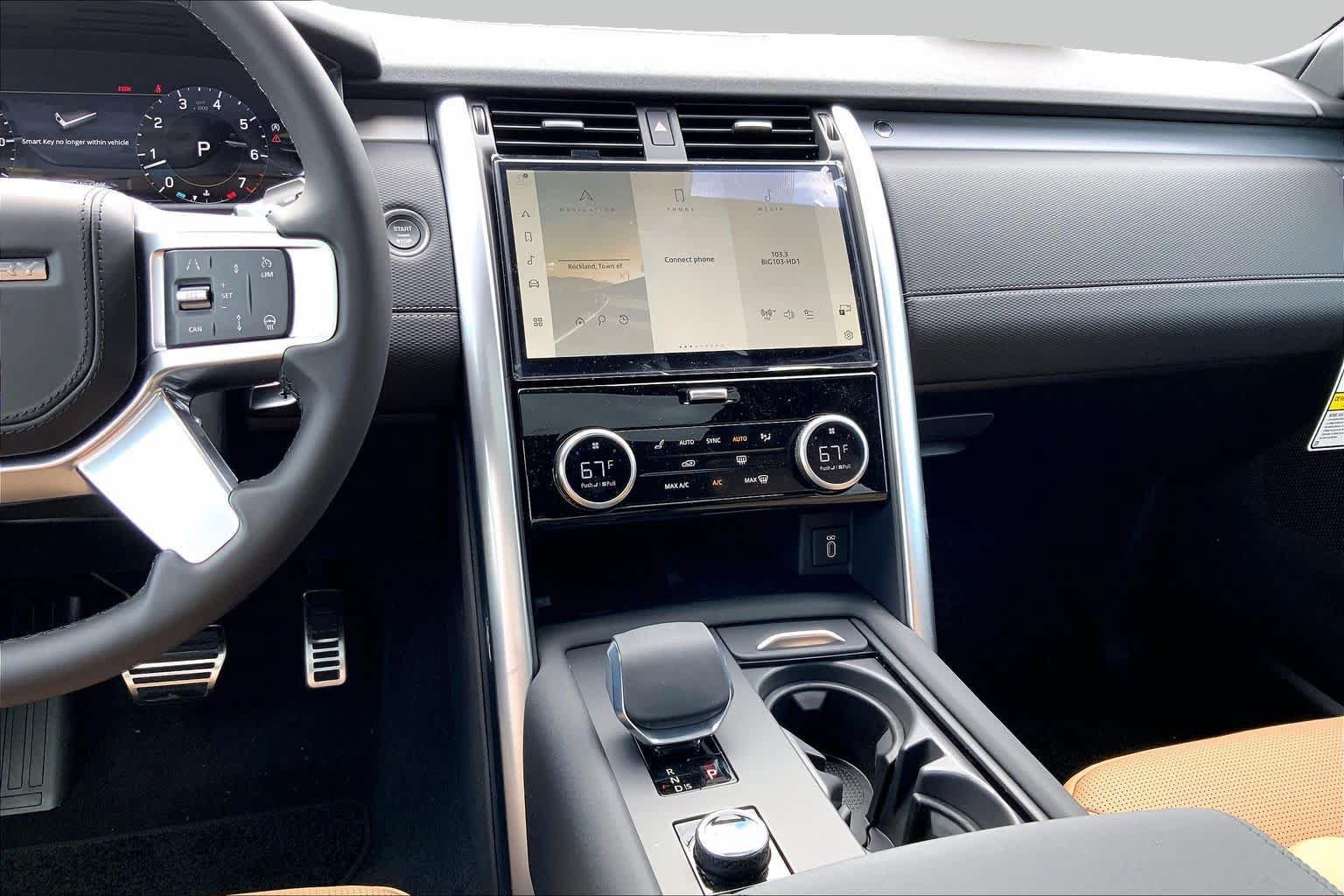 New 2026 Land Rover Discovery Dynamic SE AWD/4WD image 8