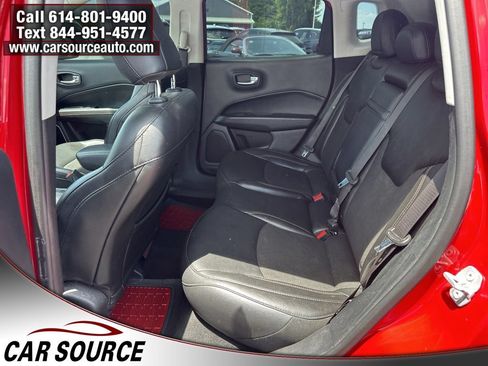 Used 2019 Jeep Compass Latitude AWD/4WD image 12