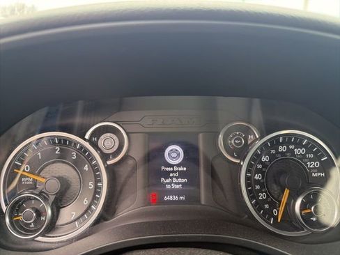 Used 2021 RAM 1500 Big Horn image 14