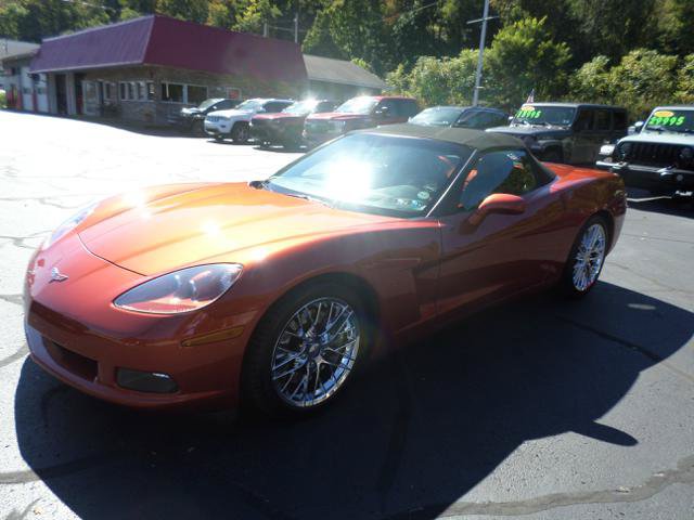 Used 2005 Chevrolet Corvette Convertible w/ Preferred Equipment Group RWD image 3
