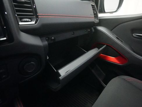 Used 2022 Nissan Frontier PRO-4X AWD/4WD image 29