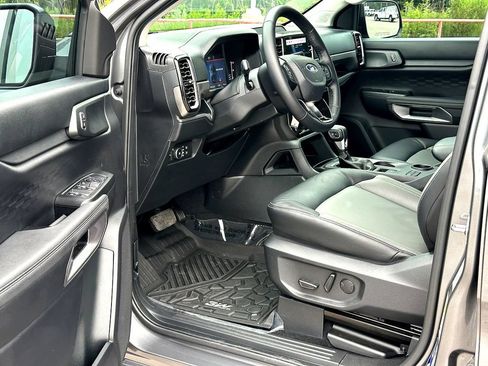 Used 2024 Ford Ranger XLT w/ Equipment Group 301A High RWD image 9
