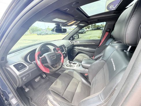 Used 2018 Jeep Grand Cherokee Trackhawk w/ Trailer Tow Group IV AWD/4WD image 15