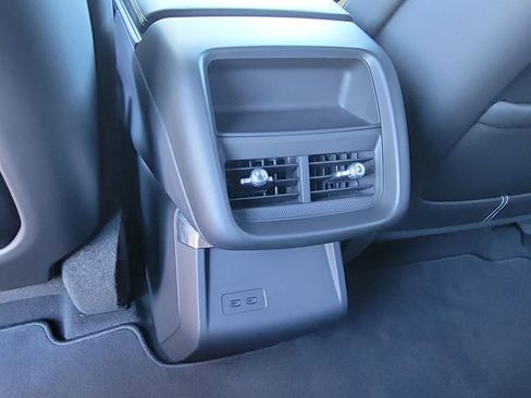 Certified 2024 Cadillac Lyriq Luxury image 20