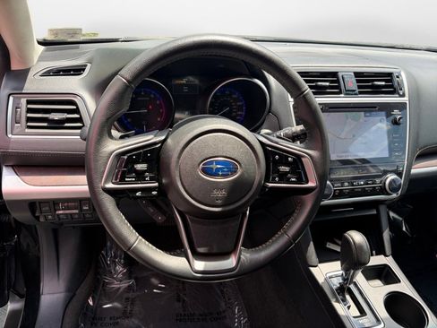 Used 2019 Subaru Outback 2.5i Limited AWD/4WD image 13