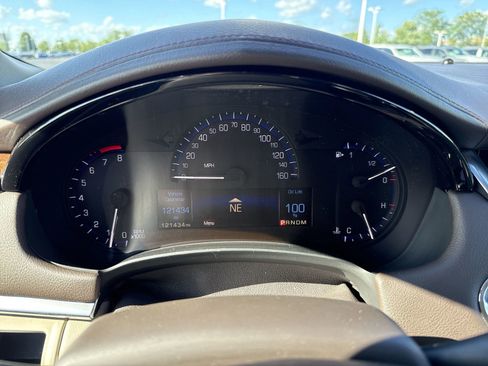 Used 2016 Cadillac XTS Luxury w/ Driver Awareness Package AWD/4WD image 16