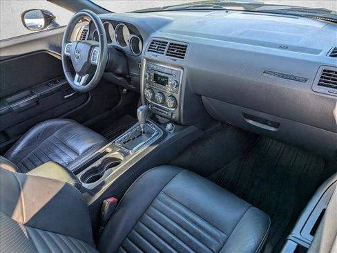 Used 2013 Dodge Challenger SXT Plus image 19