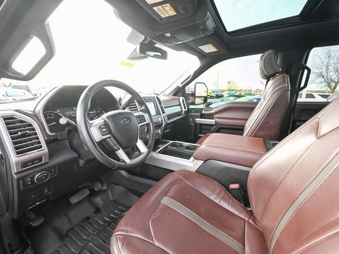 Used 2017 Ford F250 Platinum w/ Platinum Ultimate Package image 18