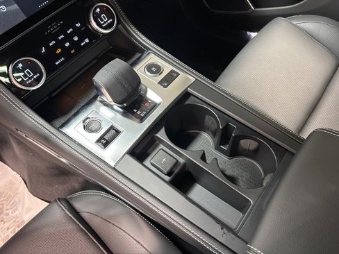 New 2026 Jaguar F-PACE R-Dynamic S image 13