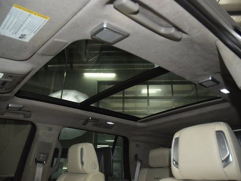 Used 2023 Cadillac Escalade Premium Luxury Platinum image 50