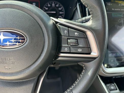 Used 2025 Subaru Outback Limited image 29