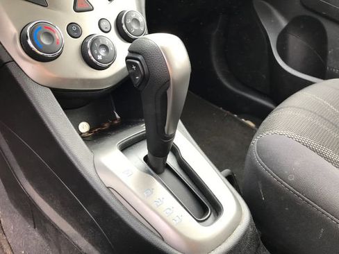 Certified 2015 Chevrolet Sonic LT image 10