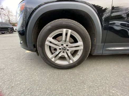 Certified 2023 Mercedes-Benz GLB 250 4MATIC image 27