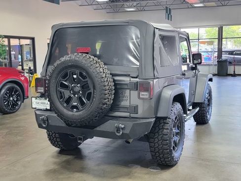 Used 2018 Jeep Wrangler Sport AWD/4WD image 5