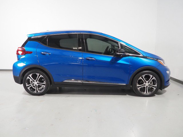 Used 2020 Chevrolet Bolt Premier w/ Infotainment Package FWD image 4