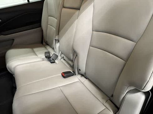 Used 2018 Honda Pilot EX-L image 11
