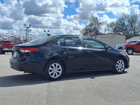 Used 2024 Toyota Corolla LE FWD image 21