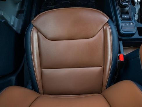 Used 2022 Ford Maverick Lariat w/ Lariat Luxury Package image 34