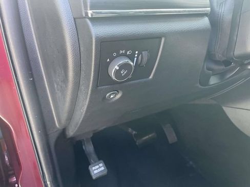 Used 2019 Jeep Grand Cherokee Limited AWD/4WD image 24