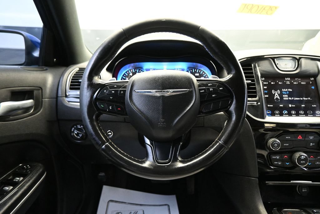 Used 2019 Chrysler 300 S RWD image 15
