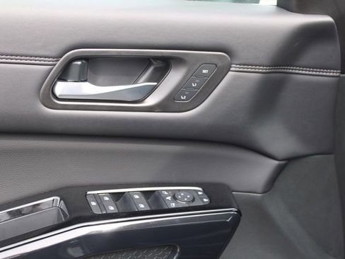 New 2026 Nissan Pathfinder Platinum AWD/4WD image 14
