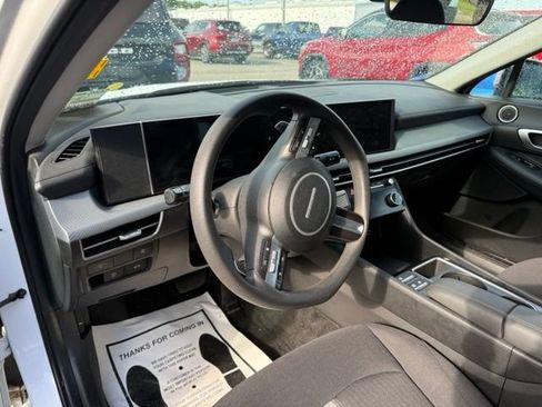Used 2025 Hyundai Sonata SEL FWD image 7