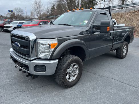 Used 2016 Ford F250 XL w/ XL Appearance Package image 18