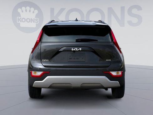 New 2025 Kia Niro EX w/ EX Cold Weather Package image 16