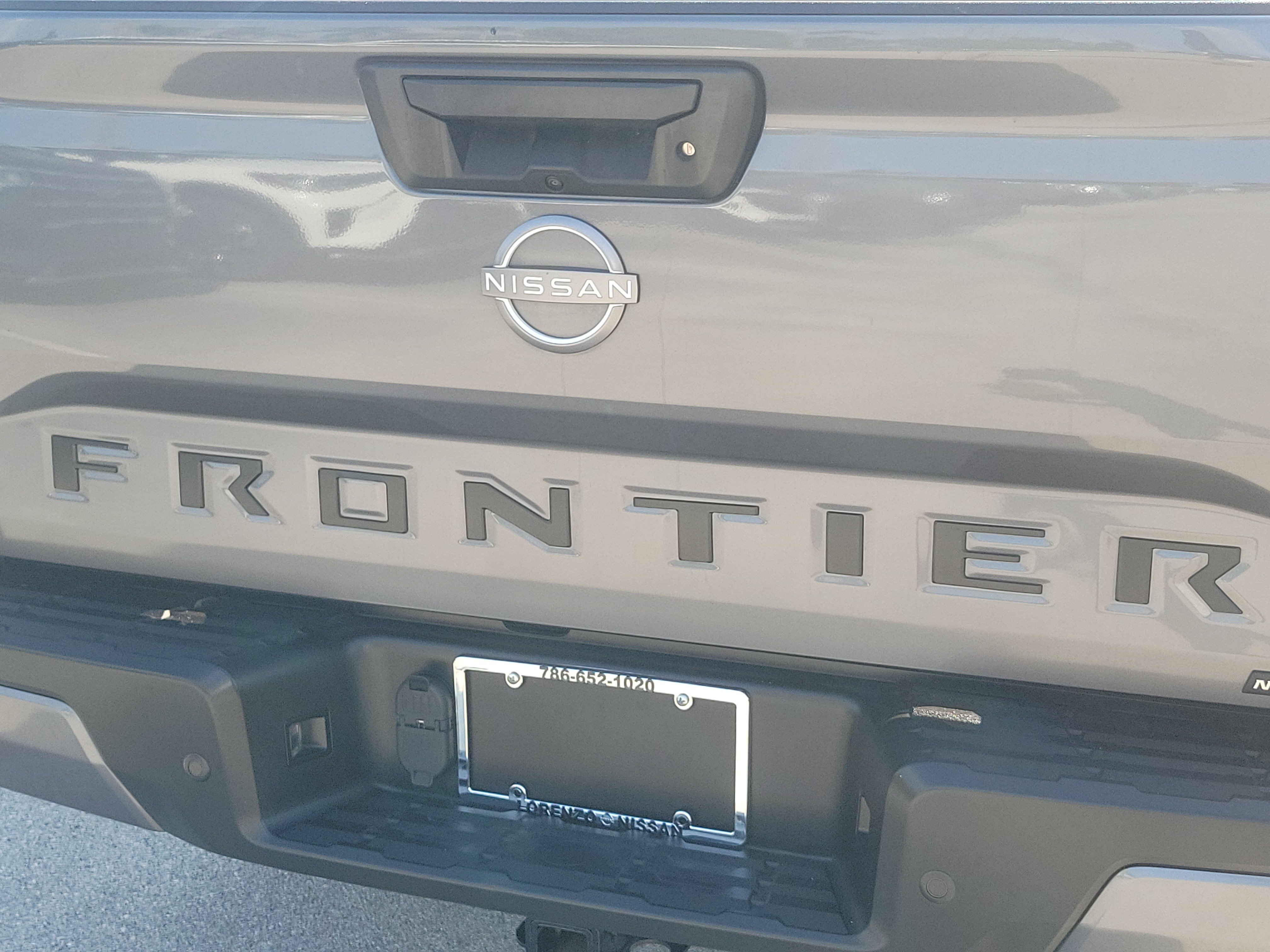 Used 2023 Nissan Frontier SV w/ Midnight Edition Package RWD image 31
