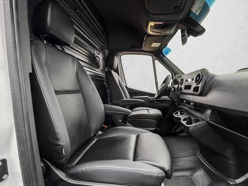 Used 2026 Mercedes-Benz Sprinter 2500 image 18