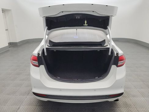 Used 2017 Ford Fusion SE w/ Fusion SE Technology Package image 29