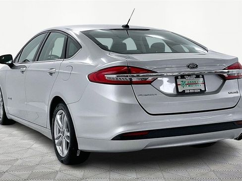 Used 2018 Ford Fusion S image 4