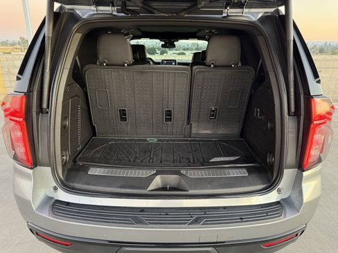 Used 2023 Chevrolet Tahoe Z71 w/ Luxury Package image 14