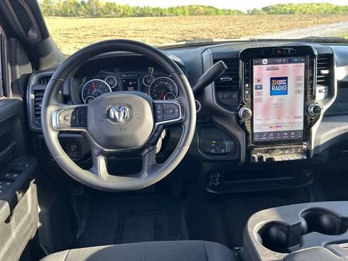 New 2025 RAM 2500 Tradesman AWD/4WD image 18
